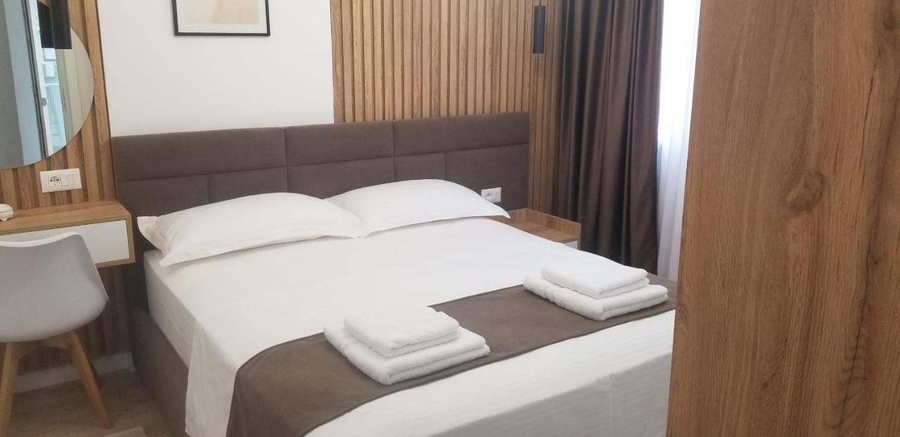 2A Near Blloku Area Apartment Tirana Extérieur photo